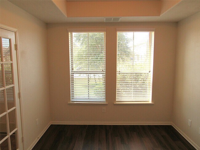 Foto del edificio - 15106 Winter Dawn Wy