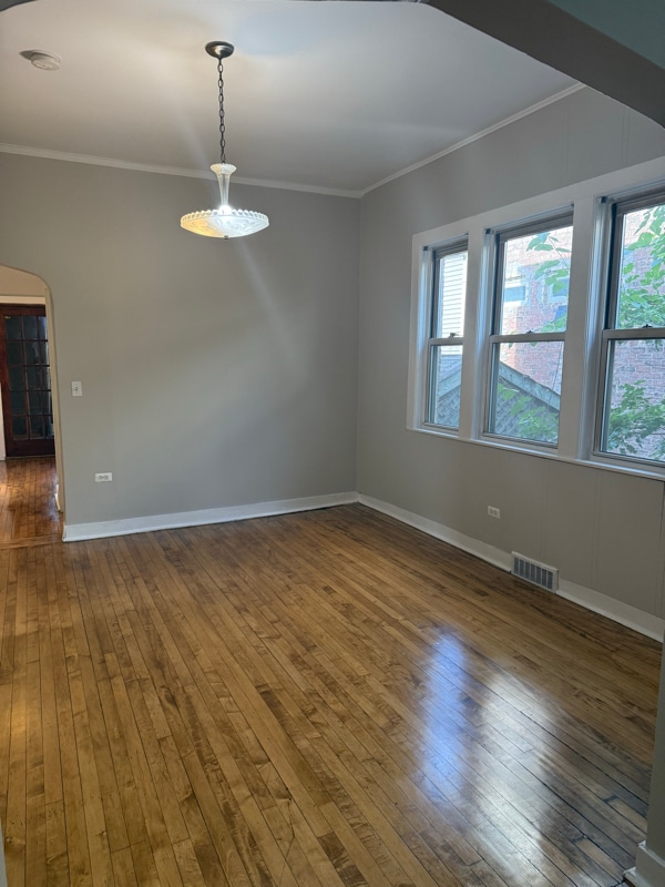 Building Photo - 2138 W McLean Ave