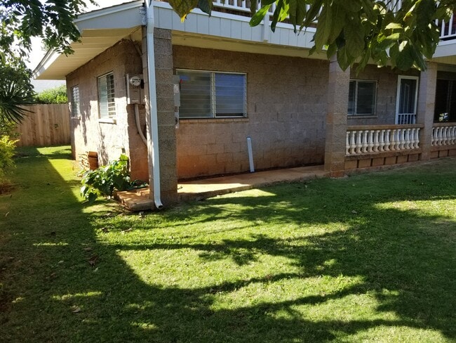 Building Photo - 1675 Malakia Street