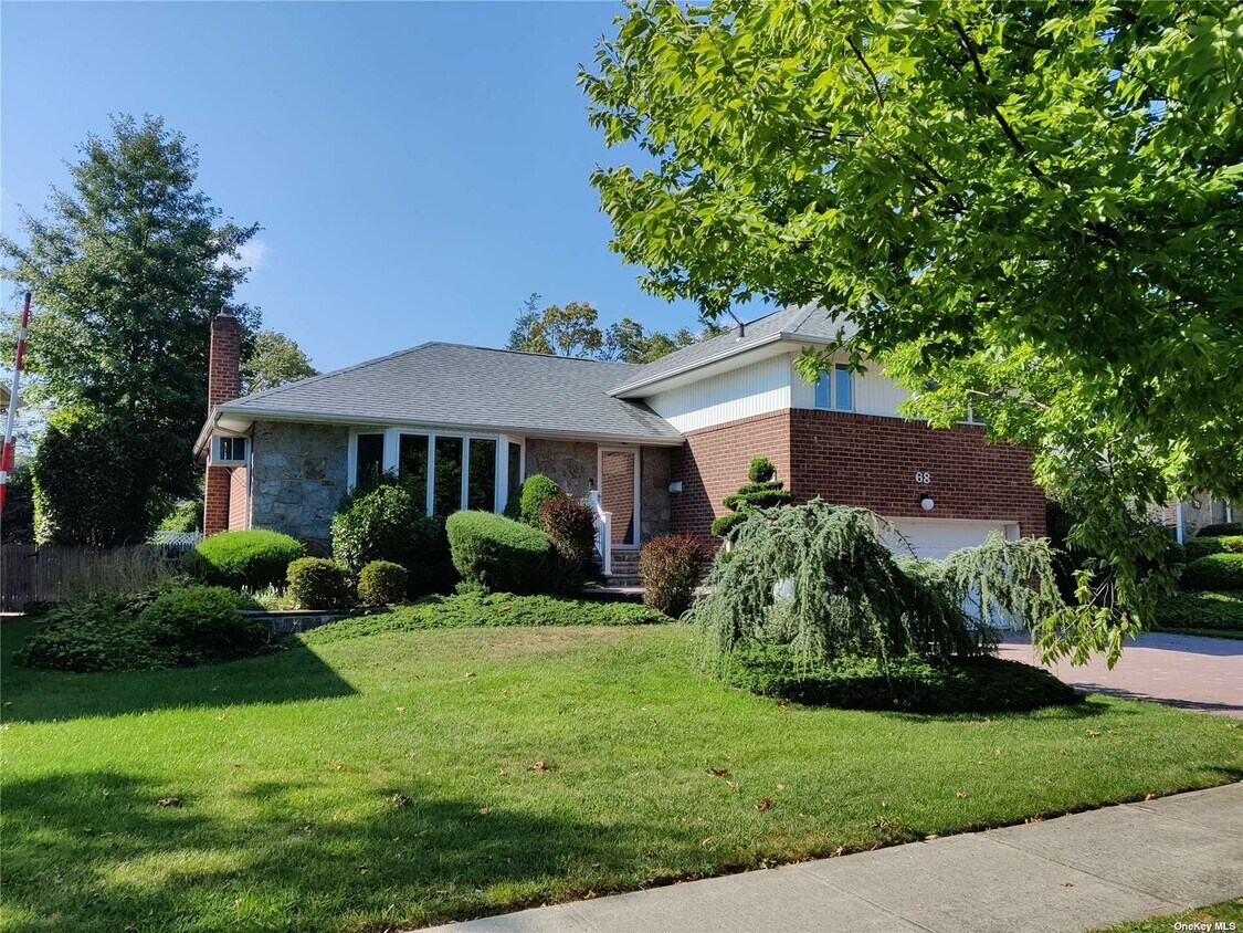 Foto principal - 68 Parkway Dr