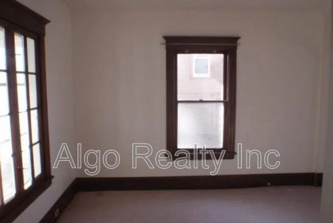 Foto del edificio - 2623 N Humboldt Ave