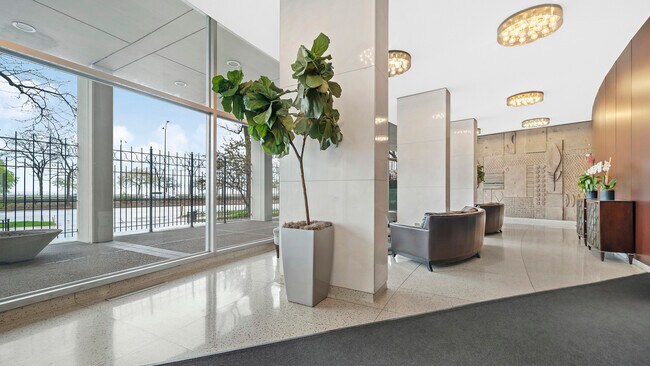 Building Photo - 1150 N Lake Shore Dr