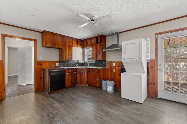 Foto del edificio - 3817 Parkwood St