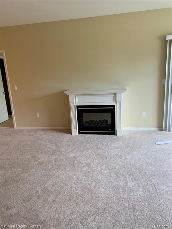 Building Photo - 16769 Carriage Way