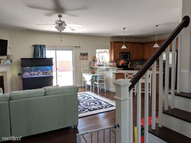 Foto del edificio - 8046 W Highcroft Dr NE