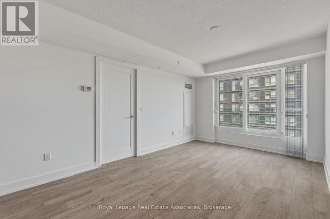 Building Photo - 7 Mabelle Ave