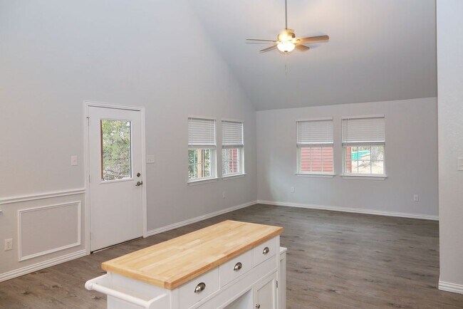 Foto del edificio - 7311 FM 1886