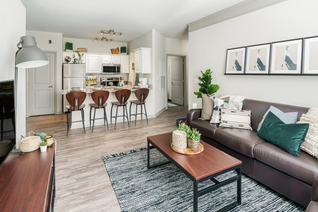 Building Photo - zThe Summit at Coates Run