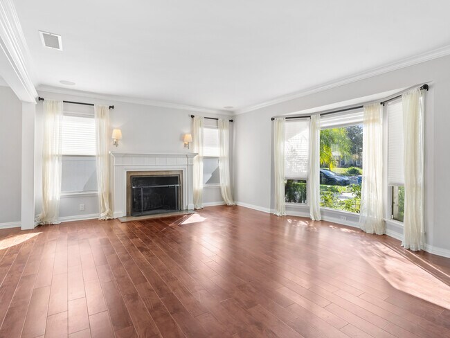 Building Photo - 6339 W 80th St