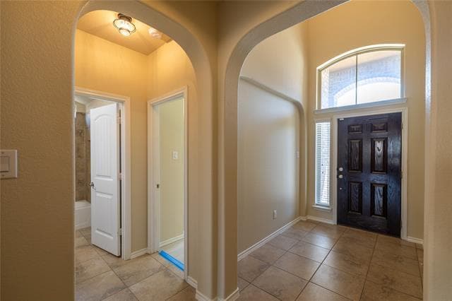 Building Photo - 2813 Saddle Creek Dr