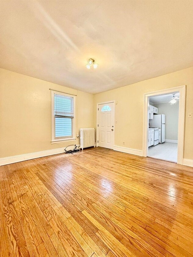 Foto principal - 120 Grace St