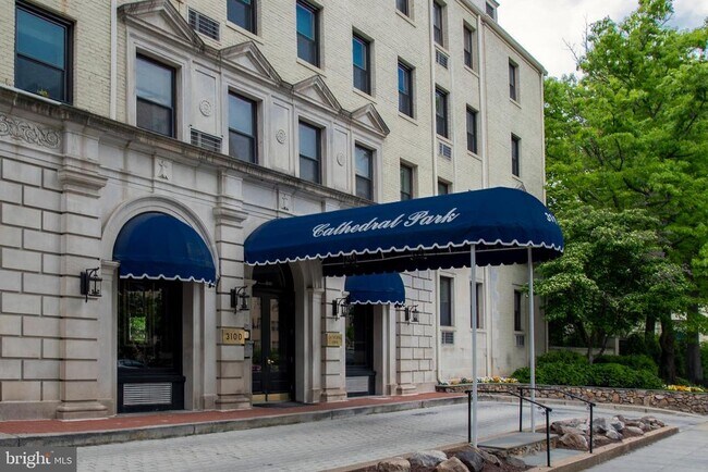Foto del edificio - 3100 Connecticut Ave NW