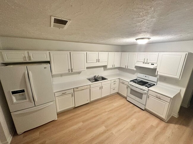 Photo - 1181 Vintage Pointe Dr Townhome