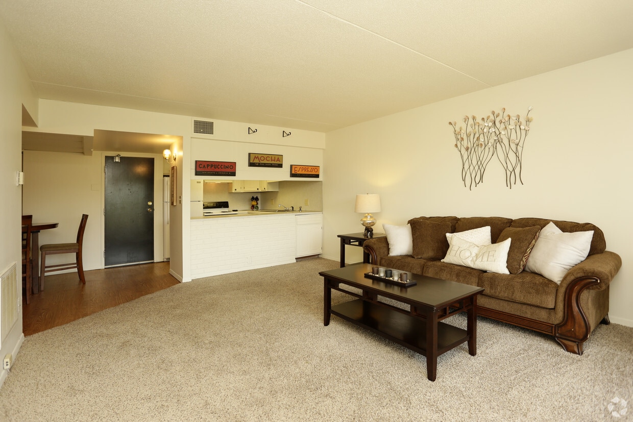 Primary Photo - Viewpointe Apartments