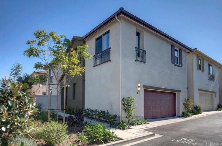 Primary Photo - 2400 W 120th St