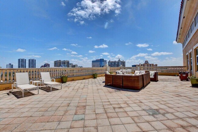 Foto del edificio - 403 S Sapodilla Ave