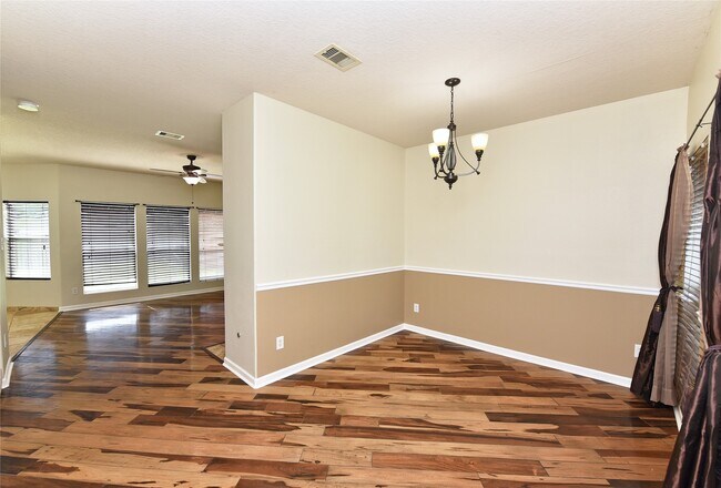 Foto del edificio - 29631 Turnbury Village Dr