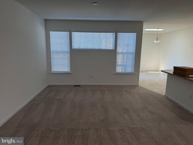 Foto del edificio - 280 N Bayberry Pkwy