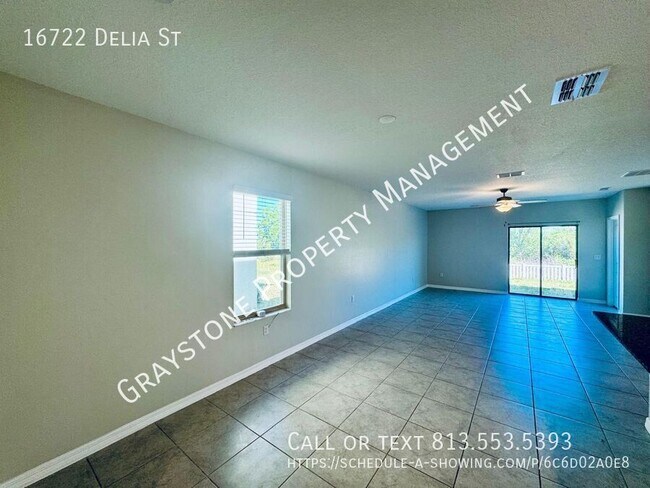 Foto del edificio - 16722 Delia St