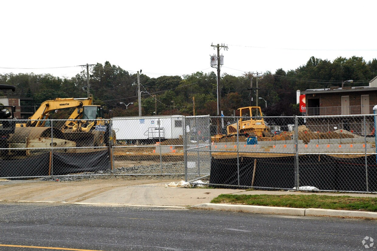 Building Photo - 140 S Delsea Dr