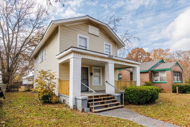 Building Photo - 304 12th St SW