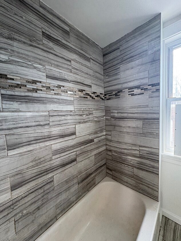 Building Photo - 7040 Aberdeen Rd