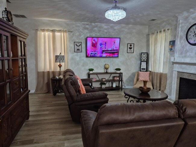 Building Photo - 4341 Comfort Trail