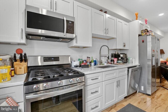 Foto del edificio - 1445 S 32nd St