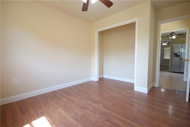 Building Photo - 305 Madelyn Ln