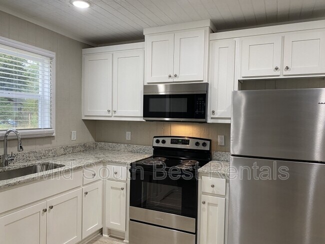 Foto del edificio - 8217 1st St