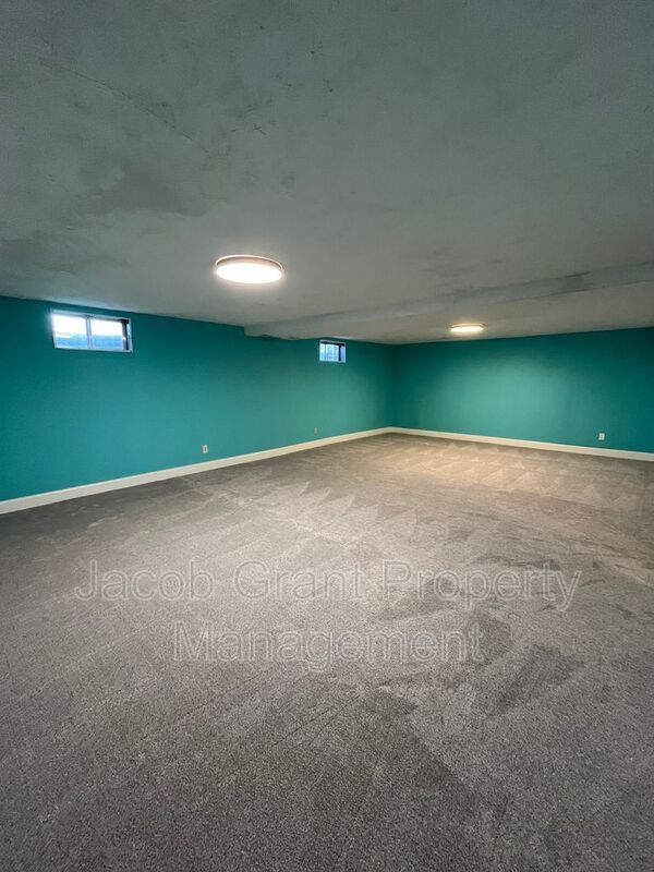 Foto del edificio - 1083 Westcliff Dr