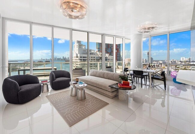 Foto del edificio - 100 South Pointe Dr