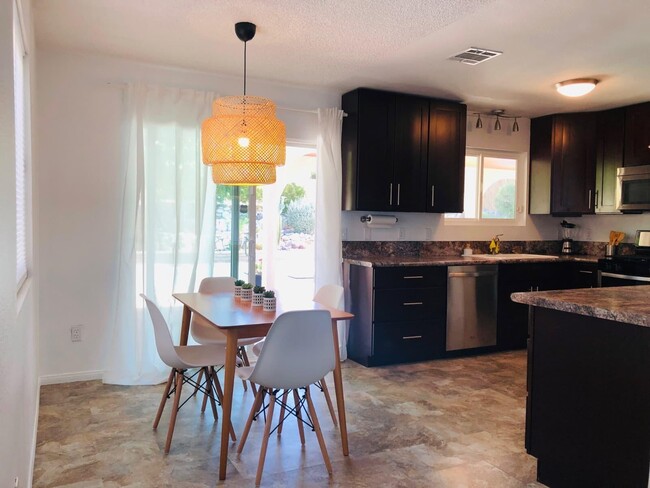 Building Photo - 66780 Yucca Dr