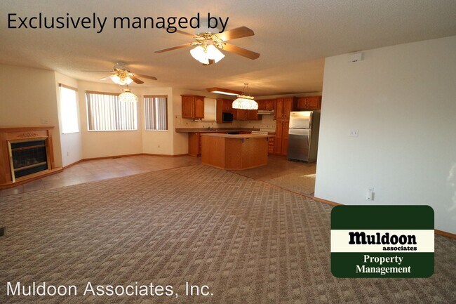 Foto del edificio - 2 br, 1.5 bath House - 1001 Frontier St