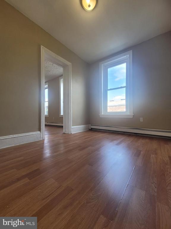 Foto del edificio - 232 N Warren St