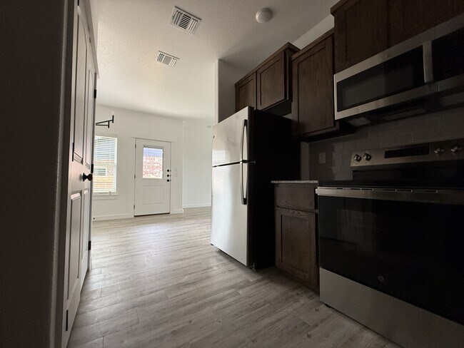 Foto del edificio - 3608 Canvasback Rd