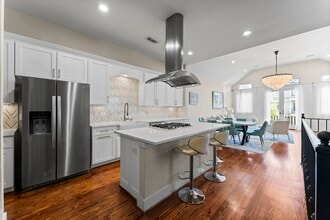 Building Photo - 1305 Birdsall St Building Photo - 1305 Birdsall St