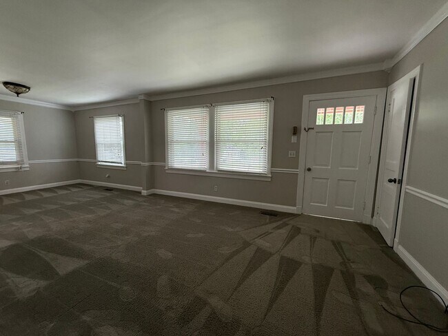 Building Photo - Charming 3-Bedroom Home in the Heart of Murfreesboro!