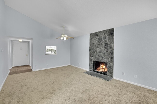 Building Photo - $1,595.00 - 1 Bed, 1 Bath, Apartment in Au...