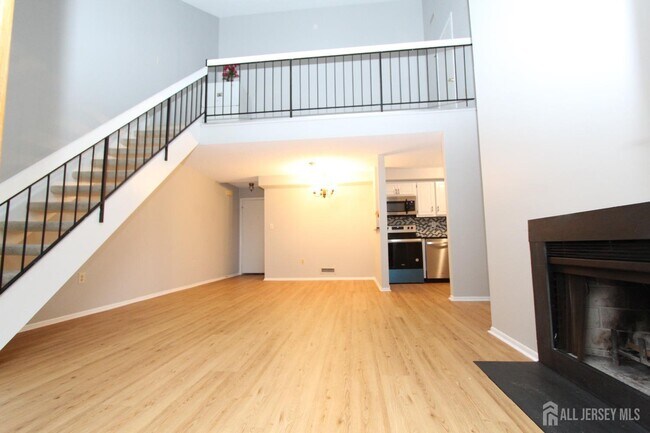Building Photo - 1204 Aspen Dr
