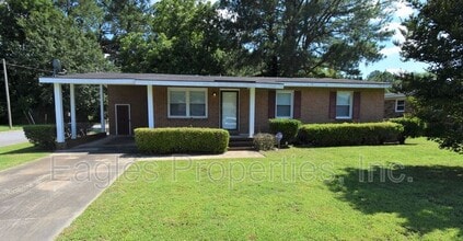 Building Photo - 224 Herbert St