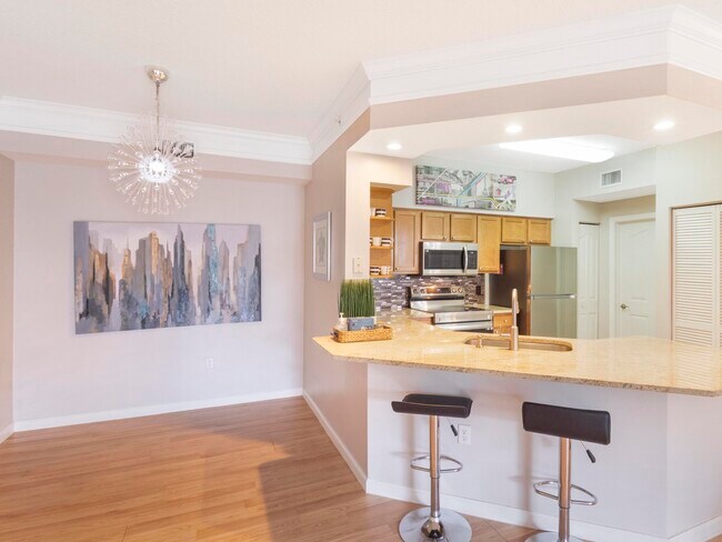 Foto del edificio - 9309 Myrtlewood Cir W
