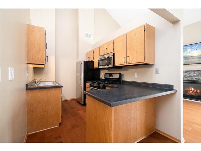 Foto del edificio - 3014 Lake Shore Dr