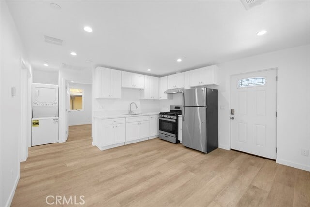 Building Photo - 308 N Catalina Ave