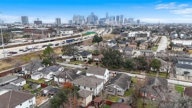 Building Photo - 2212 Rosewood St