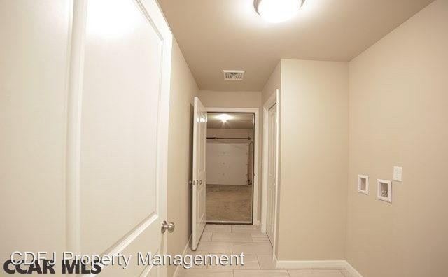 Foto del edificio - 230-253-263 Jonathan Ln