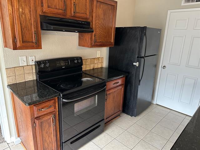 Foto del edificio - 6080 Dooley Dr