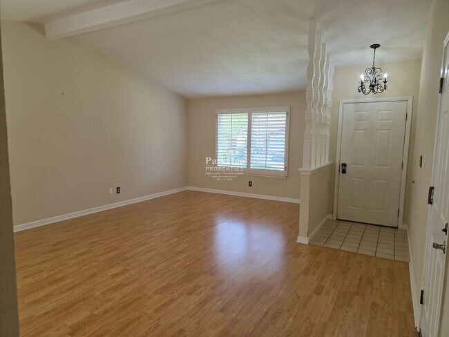 Foto del edificio - Single Level Home In Westside San Ramon