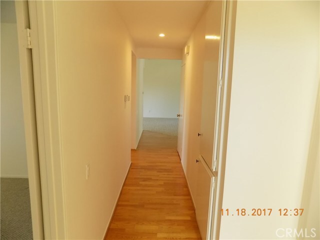 Foto del edificio - 27961 Calle Valdes