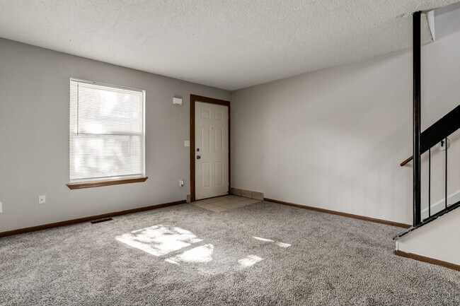 Building Photo - 2605 Farrow Ave